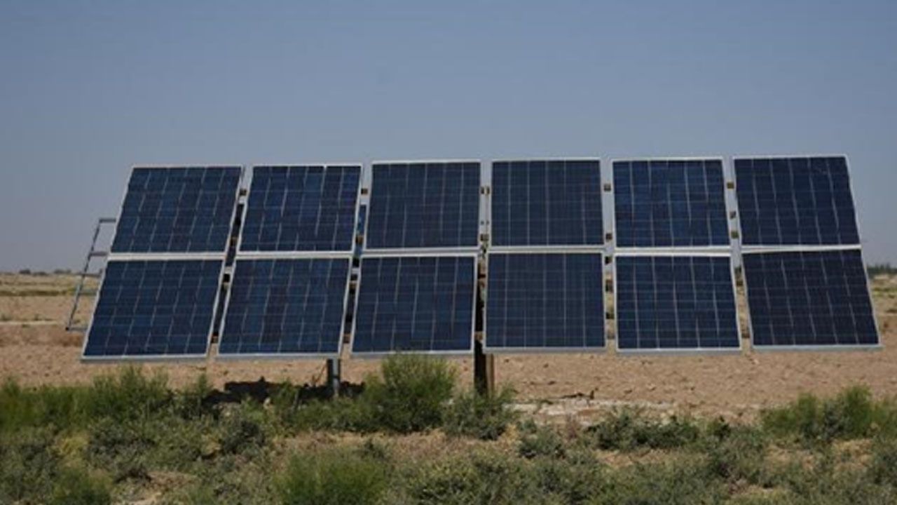 Hindistan'da 10 milyon hanenin çatısına güneş panelleri yerleştirilecek