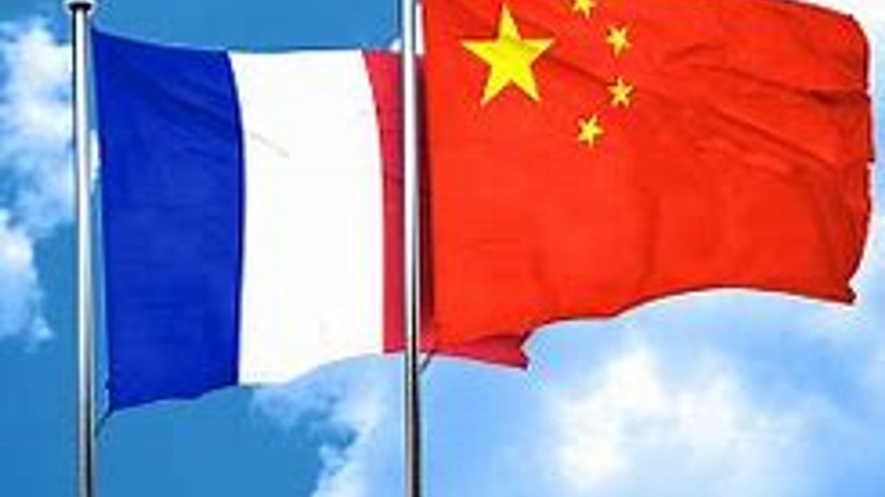 Çin Dışişleri Bakanı: Çin ve Fransa dünya barışı ve kalkınmasına daha fazla katkıda bulunmalı