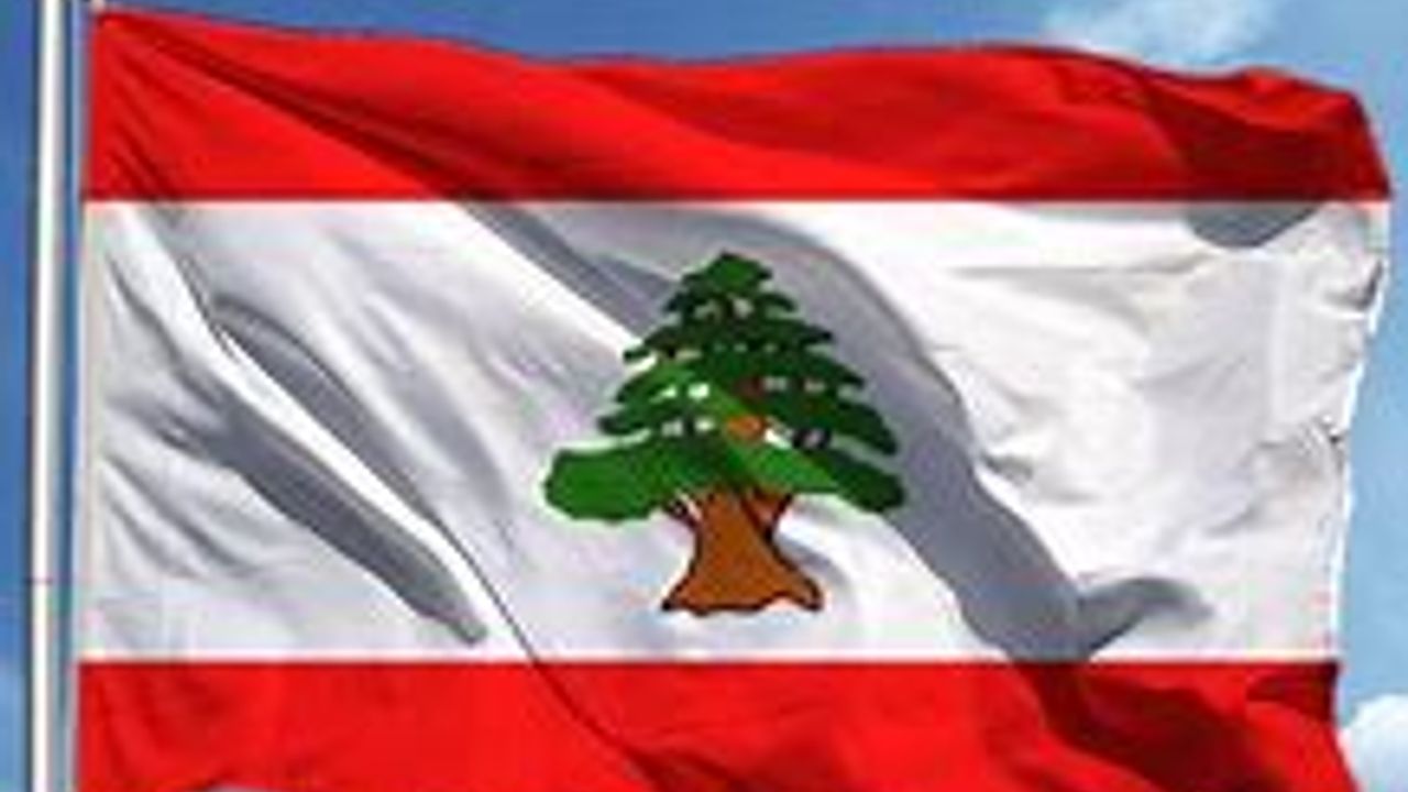 Lübnan'da emekli askeri personel protesto gösterisi düzenleyerek ücret artışı talep etti