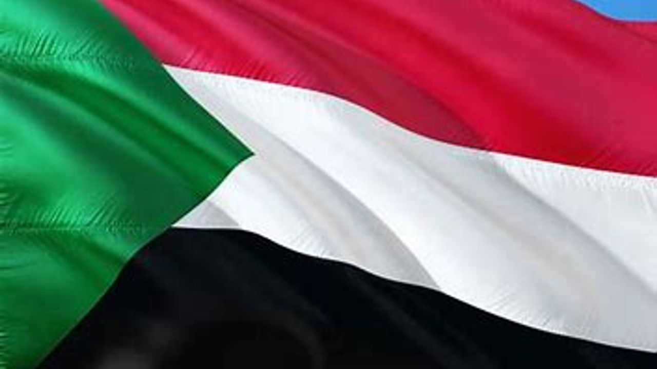 Sudan ordu komutanı: "İsyan sona erene kadar" siyasi süreç başlamayacak