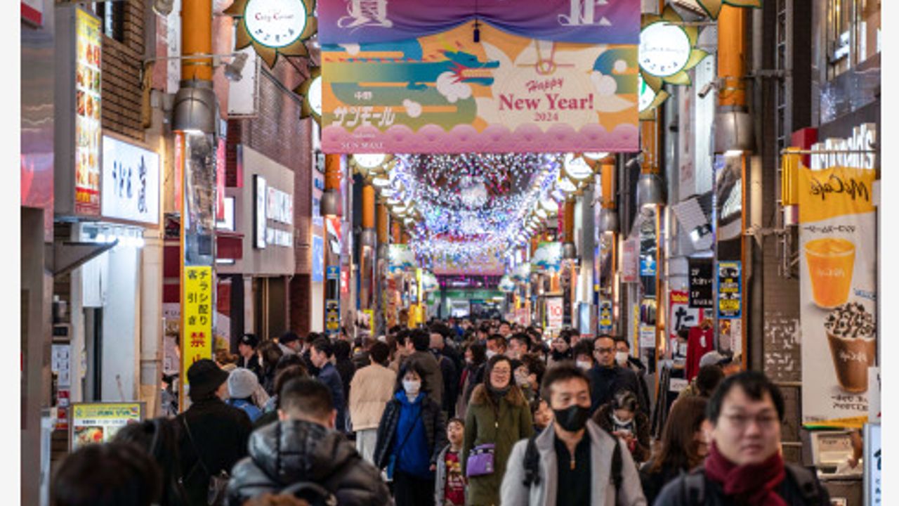Japonya'nın başkenti Tokyo'da yeni yıl hazırlıkları