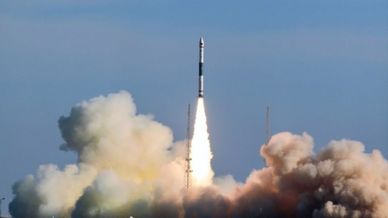 Çin, Kuaizhou-1A taşıyıcı roketiyle uzaya yeni test uydusu fırlattı