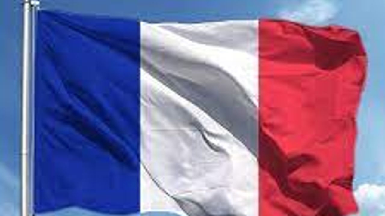 Fransa, Nijer'deki büyükelçiliğini resmi olarak kapattı