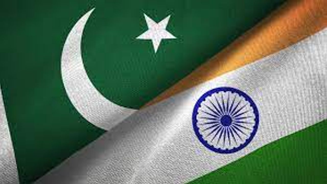 Hindistan ve Pakistan nükleer tesislerinin listelerini birbiriyle paylaştı
