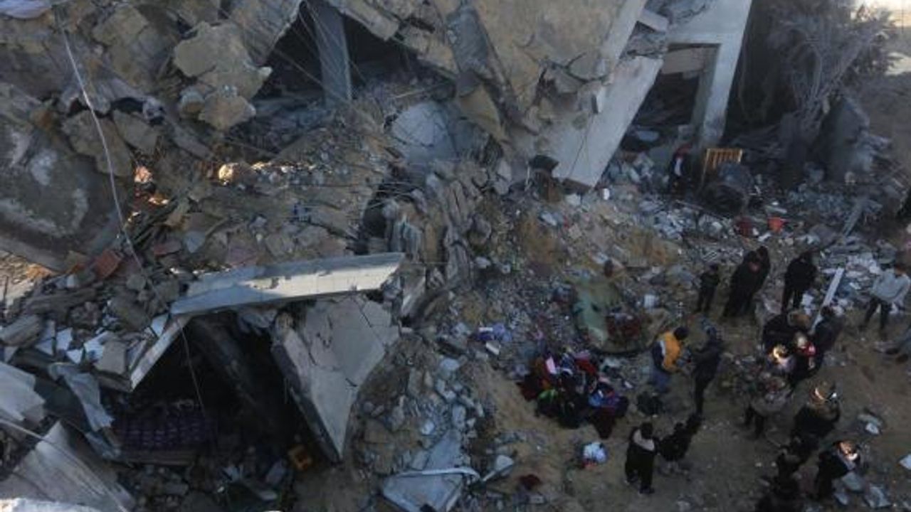 İsrail saldırılarında ölen Filistinlilerin sayısı 27.708'e yükseldi