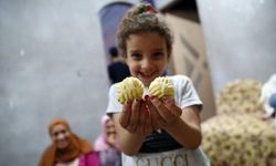 Mısırlılar Ramazan Bayramı için geleneksel ev yapımı tatlılar hazırlıyor