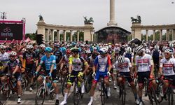 Giro d'Italia 2022 bisiklet yarışı Budapeşte'de başladı