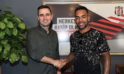 Beşiktaş’ta Alex Teixeira ile yollar ayrıldı