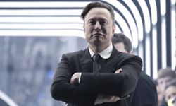 Musk, kendi sosyal medya platformunu mu kurmaya hazırlanıyor?