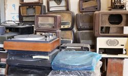 Iraklı eski radyo tamircisi eski güzel anıları saklamaya meraklı