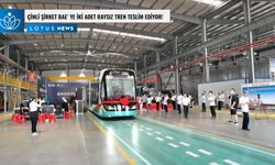 Video: Çinli şirket BAE'ye iki raysız tren teslim ediyor