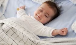 Uyku danışmanlığı ile bebekler geceleri deliksiz uyuyor