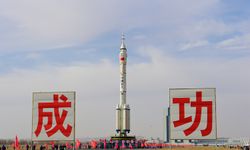 Çin, Shenzhou-15 insanlı uzay aracını fırlatmak için hazırlık yapıyor