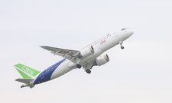 Çinli uçak üreticisi COMAC, 300 yeni C919 jet uçağı siparişi aldı