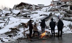 Azerbaycan, Türkiye'deki depremzedelerin tedavisi için hastanelerini açıyor