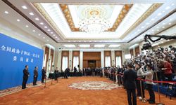 Fotoğraf: Çin Halk Siyasi Danışma Konferansı Ulusal Komitesi üyeleri oturum öncesi soruları yanıtladı