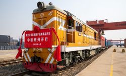 Çin'in Heilongjiang eyaletinden Avrupa'ya araç taşıyan yük treni hizmete girdi