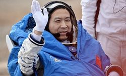 Çin'in Shenzhou-15 astronotları Dünya'ya döndü