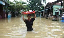 Myanmar'da sel ve taşkınlar nedeniyle 45.000 kişi geçici barınaklara yerleştirildi