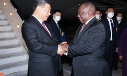 Xi, BRICS Zirvesi ve resmi temaslarda bulunmak için Güney Afrika'ya gitti