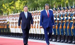 Çin Cumhurbaşkanı Xi, Venezuelalı mevkidaşı Maduro ile görüştü