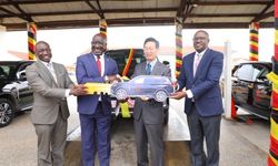 Çin Uganda'ya 70 adet SUV araç hibe etti