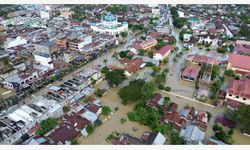 Endonezya'nın Aceh eyaletinde sel etkili oldu