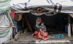 Gazze'deki kötü hava koşulları temel ihtiyaçlara ulaşamayan Filistinlilerin yaşamını daha da zorlaştırdı