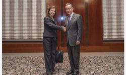 Çin Dışişleri Bakanı Wang, Arjantinli mevkidaşı Mondino ile görüştü