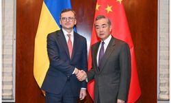 Çin Dışleri Bakanı Wang, Ukraynalı mevkidaşı Kuleba ile görüştü