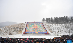 Kuzeybatı Çin manastırında "Buda'nın Güneşlenmesi" töreni düzenlendi