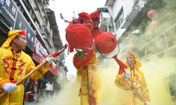 Çin'de Gelao etnik grubundan insanlar Maolong Festivali'ni kutladı