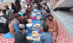 Afganistan'dan toplu iftar manzaraları