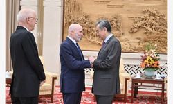 Çin Dışişleri Bakanı, ABD-Çin İlişkileri Ulusal Komitesi yetkilileriyle görüştü