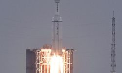 Çin'in röle uydusu Queqiao-2 uzaya fırlatıldı Image Carouse