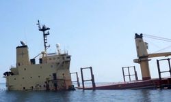 Yemen'de Husilerin vurduğu İngiliz yük gemisi battı