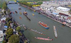 Çin'in geleneksel Maoshan Tekne Festivali renkli görüntülere sahne oldu