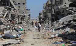 Gazze Şeridi'ndeki Han Yunus kenti İsrail saldırıları sonucu harabeye döndü