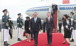 Çin Başbakanı, Çin-Japonya-Güney Kore üçlü zirve toplantısı için Seul'e gitti