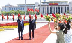 Çin Cumhurbaşkanı Xi ile Tunus Cumhurbaşkanı Kays Said'in Beijing'deki görüşmesinden kareler