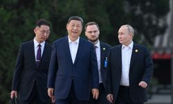 Çin Cumhurbaşkanı Xi ve Putin, Beijing'deki Zhongnanhai yerleşkesinde bir görüşme gerçekleştirdi
