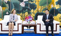 Xinhua Başkanı Fu, İngiltere'nin Çin Büyükelçisi Wilson ile görüştü