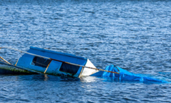 Kongo Nehri'nde tekne alabora oldu: 40 ölü