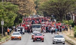 Güney Afrika'da işçiler hayat pahalılığını protesto etti