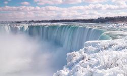 Niagara Şelalesi'nin buz ve karla kaplı etkileyici manzarası görsel şölen yarattı