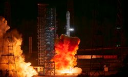 Çin, asteroit örnekleri toplayacak Tianwen-2 keşif aracını uzaya gönderdi