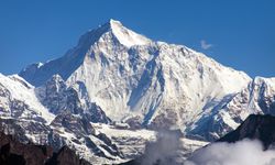 Nepal'in Makalu Dağı'nda ABD'li bir dağcı hayatını kaybetti