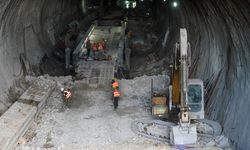 Çin'in Suifenhe kentinde Rusya sınırına bağlanan 602 metrelik demiryolu tüneli tamamlandı