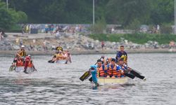 Albüm: Rusya'nın Vladivostok kentinde düzenlenen ejderha teknesi yarışında 21 takım mücadele etti