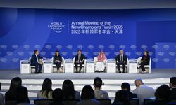 Çin'in Tianjin kentinde düzenlenen 2025 Yaz Davos Forumu "Yeni Dönemde Girişimcilik" temasıyla başladı